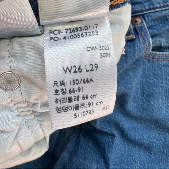 Levi’s Ribcage Straight Ankle Jeans - Picture 8 of 9